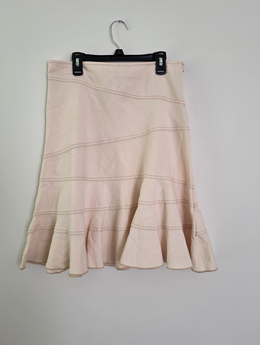 Urban Outfitters Denim Ruffle Skirt Boho Western Chic Coastal Cowgirl Womens S